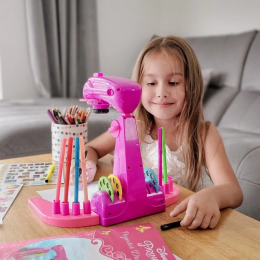 Vse pri roki zahvaljujoč držalom in shranjevanju