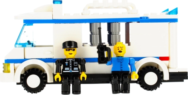 Dve minifigurici za igro vlog