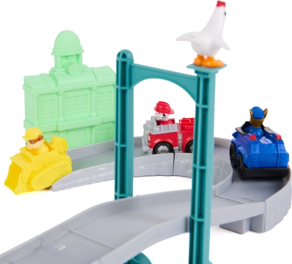 3 vozila in figurica Chickalette v pakiranju
