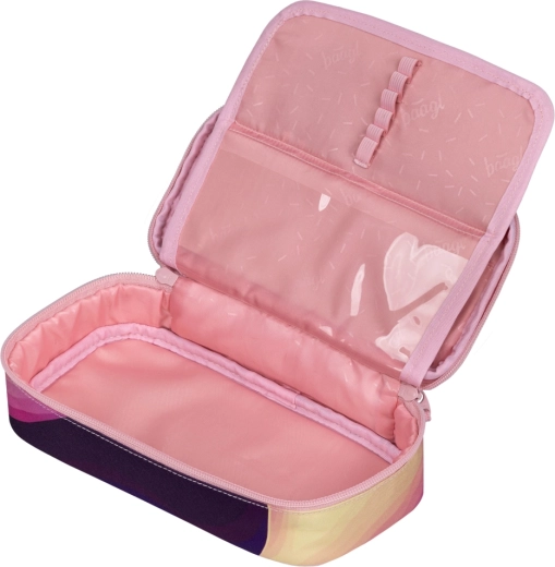 Praktična peresnica in vrečka za šport v enakem dizajnu