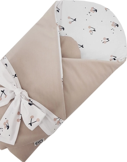 Premium materiali: bombaž znotraj, velvet zunaj