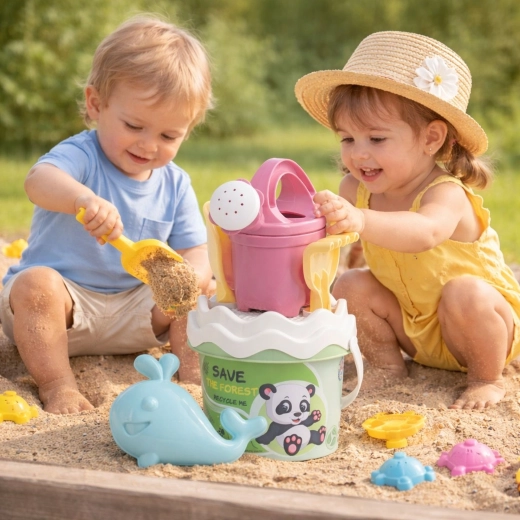 Reciklirana plastika in igriv dizajn