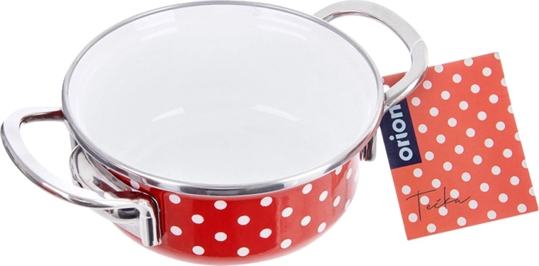 Retro dizajn s pikami in enostavno vzdrževanje