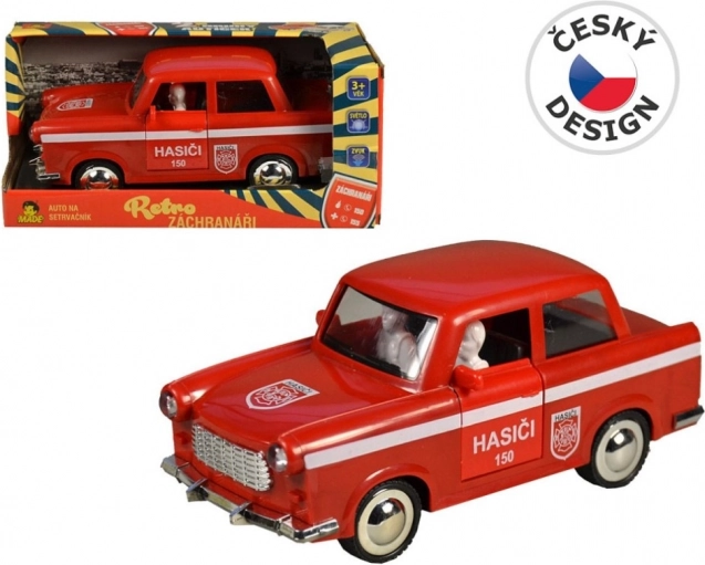 Retro gasilski avto na vztrajnik