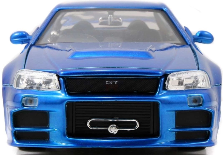 Podroben eksterier in interier