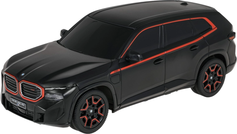 Realistična oblika BMW XM