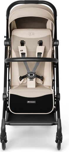 Varnost in udobje: magnetni 5-točkovni pasovi in varovalni lok