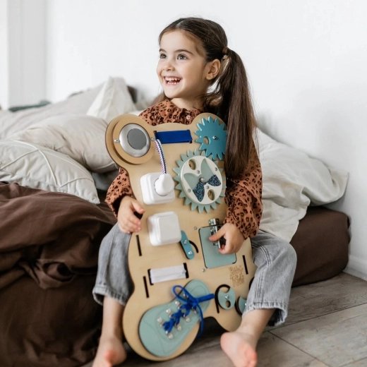 Montessori igra za male raziskovalce