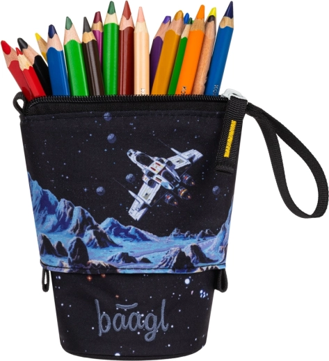 Iz etuija v trenutku stojalo