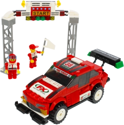 Two mini figures and accessories