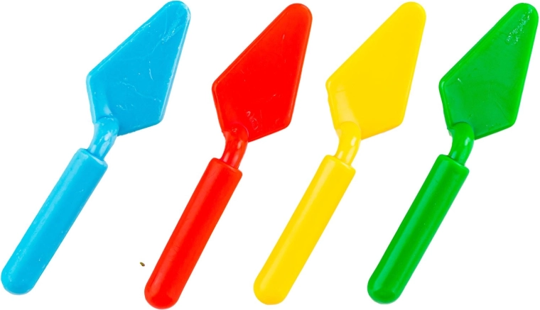 4 colored shovels in the package