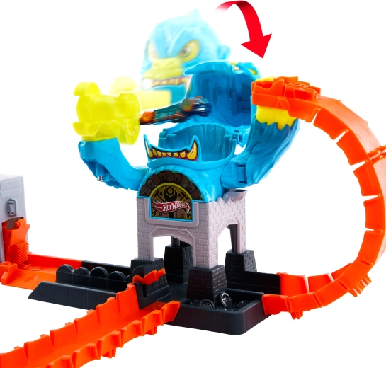 Akcijski stolp z vrtljivim elementom