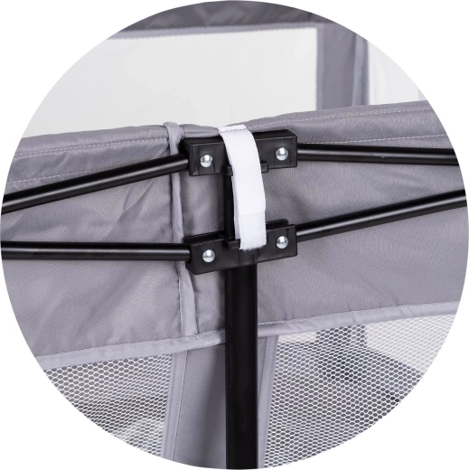 Stabilen kovinski okvir in protizdrsne nogice