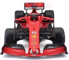 Ikonični dirkalnik Ferrari SF90