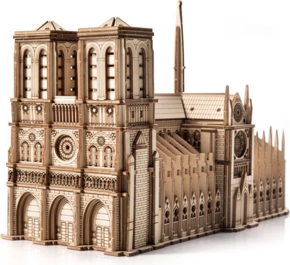 Podrobna replika katedrale Notre-Dame