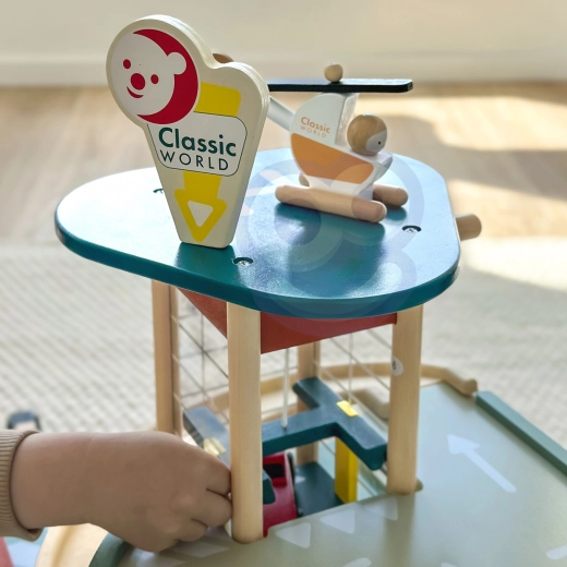 Heliport in helikopter na strehi