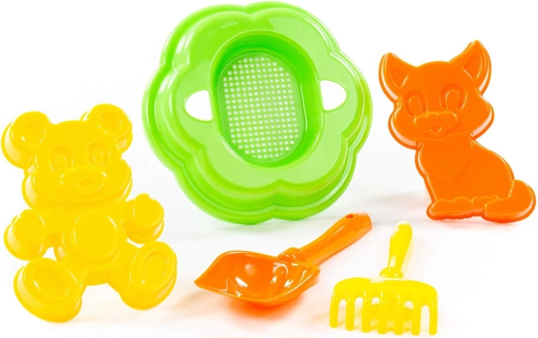 Prisrčna modelčka mucka in medvedka