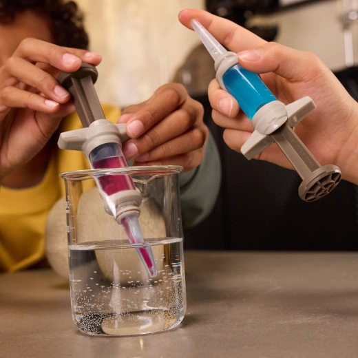 Interaktivni injektor za »Primal DNA«