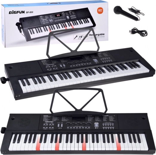 Elektronsko klaviaturno glasbilo s 61 osvetljenimi tipkami in mikrofonom