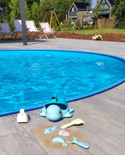 Želvička s prostorom za shranjevanje in prenašanjem