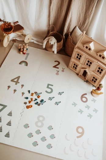 Double-sided Numbers design for more play options