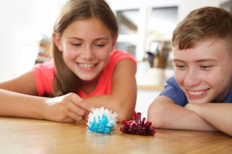 MAC TOYS rastoči kristali – eksperimentalni komplet za otroke (14+)