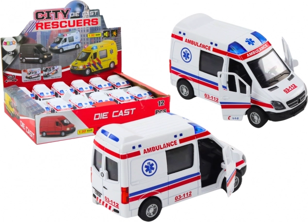 ambulantna igrača z odpiralnimi vrati, lučmi in zvoki 1:32 bela