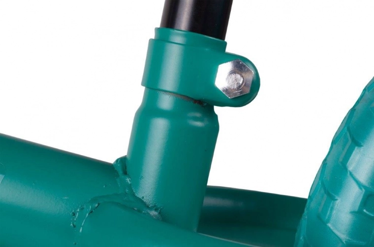 Lightweight and durable frame for an easy start