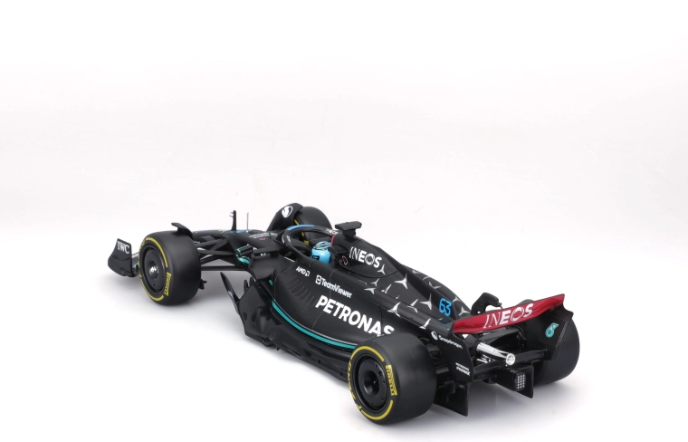 Kovinska konstrukcija in realistična aerodinamika