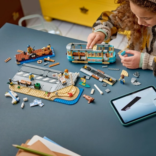 Interaktivno sestavljanje z aplikacijo LEGO Builder