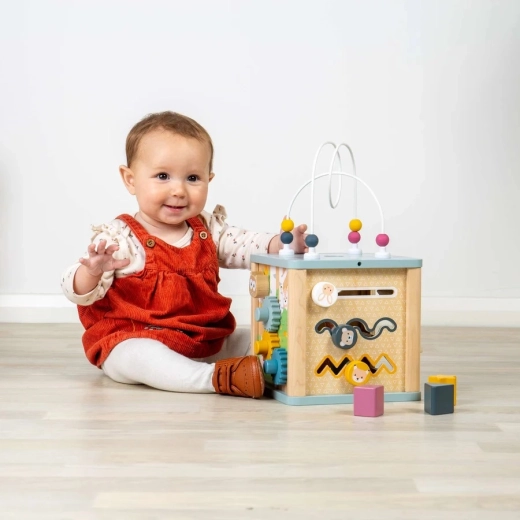 Varen in trpežen 100 % FSC les