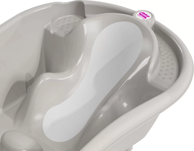 Safer bathing: three support points and non-slip elements