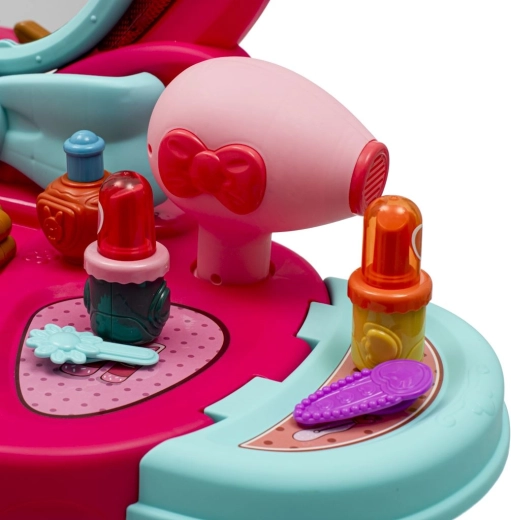 Praktičen predal in pregledni predelki