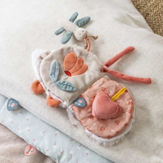 Različne teksture in jezički za razvoj tipa