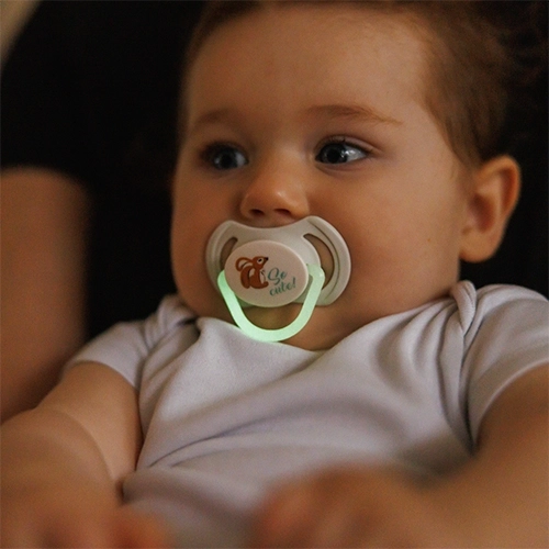 Nočni mir zahvaljujoč svetlečemu ročaju