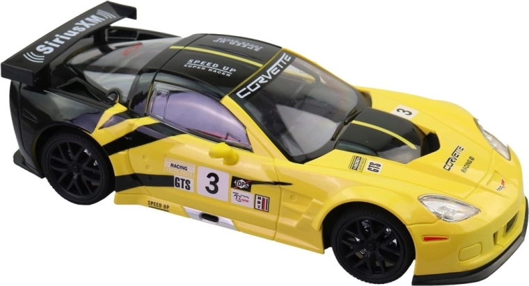 Privlačen dirkalni videz