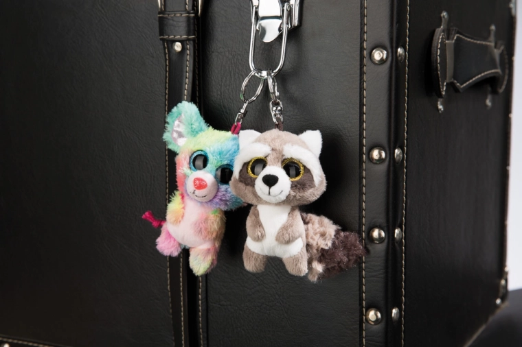 For keys, backpack, and bag