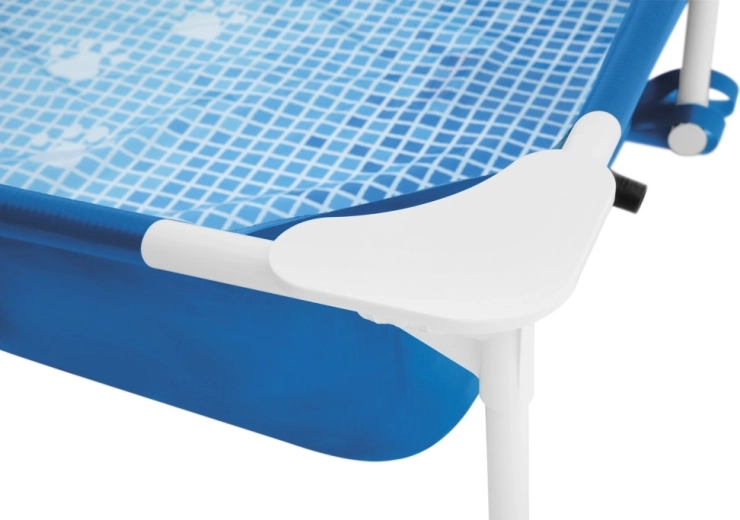 Čista gladina s skimmerjem