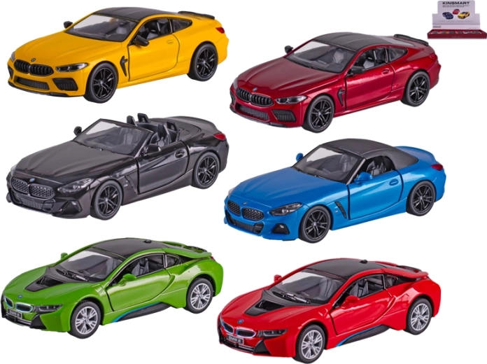 Kovinski model avtomobila Kinsmart BMW 1:38 s povratnim pogonom in odpirajočimi se vrati