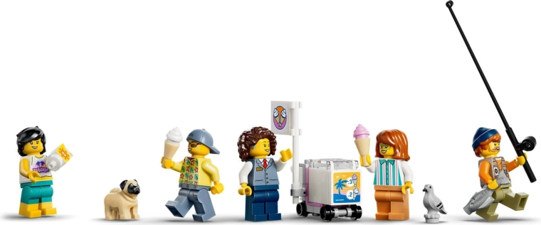 Minifigures and fun accessories