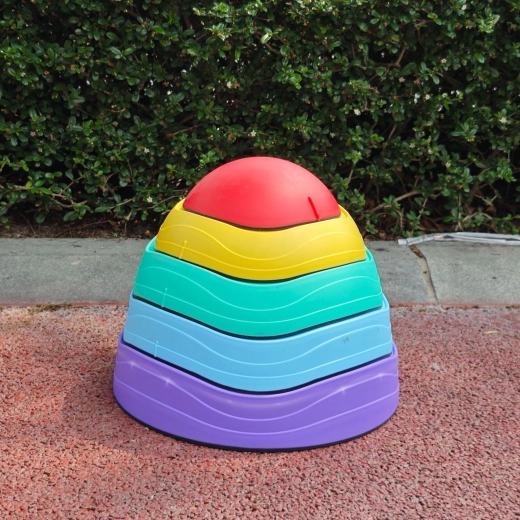 Raznolika igra za ravnotežje in koordinacijo