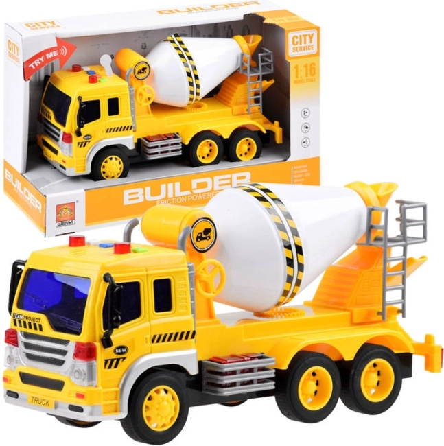 Avtomobilček - mešalnik za cement