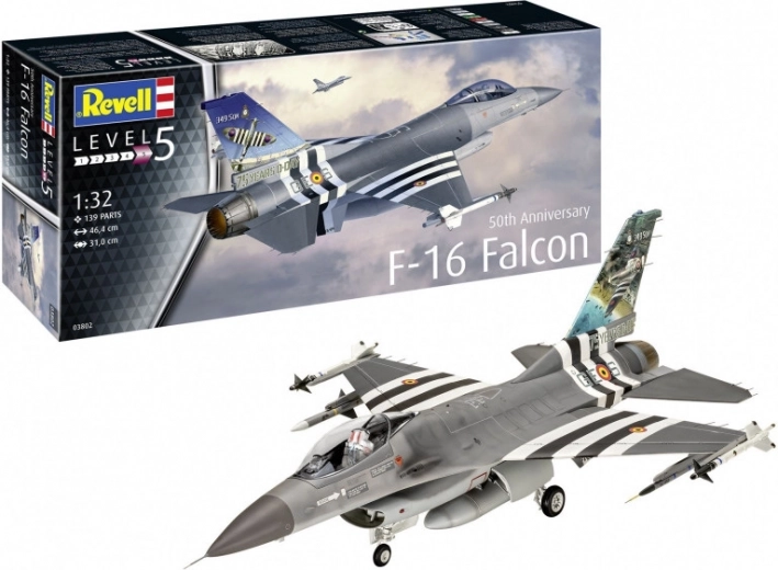 Plastični model letala F-16 Falcon ob 50. obletnici 1/32