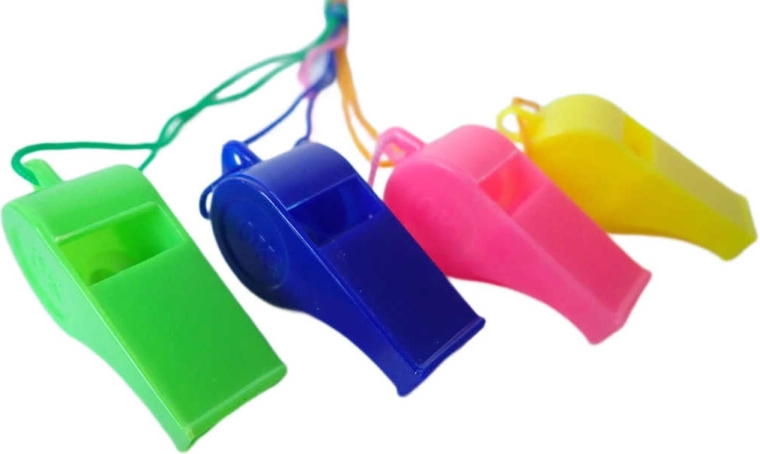 Acra plastična športna piščalka na vrvici - 1 kos