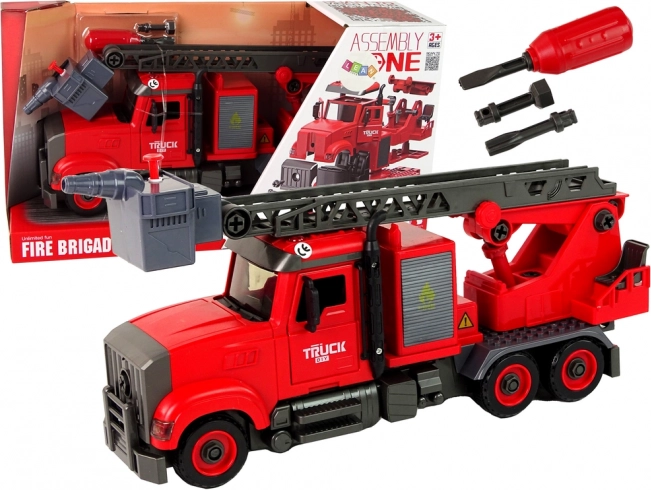 Gasilski tovornjak za sestavljanje z dodatki, rdeč