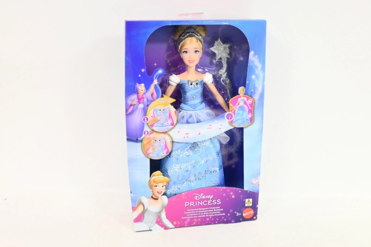 Disney Princess punčka Pepelka s čarobnimi lučkami in zvoki