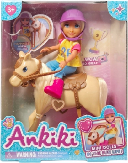 Punčka s konjičkom in jahalno opremo