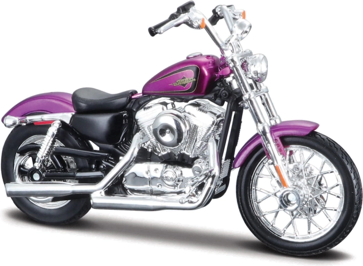 Maisto Harley-Davidson 2013 XL 1200V Seventy-Two 1:18 vijoličen