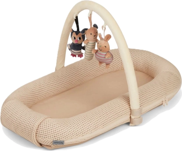 Carlo Baby baby nest with play arch beige