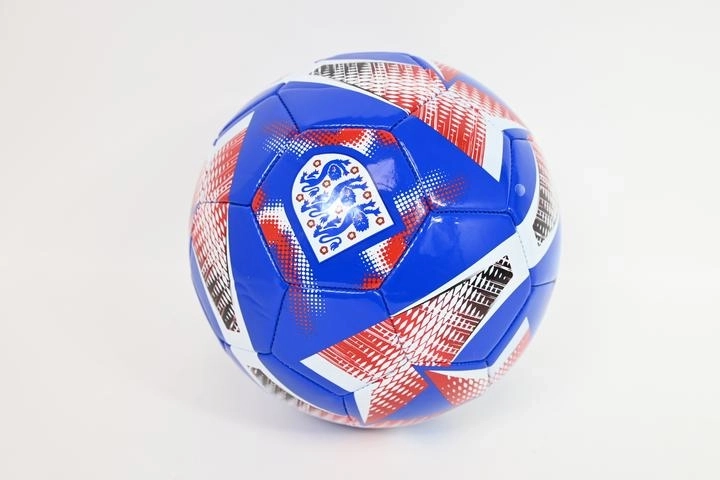 Nogometna žoga England FA, velikost 5, s spiralnim dizajnom